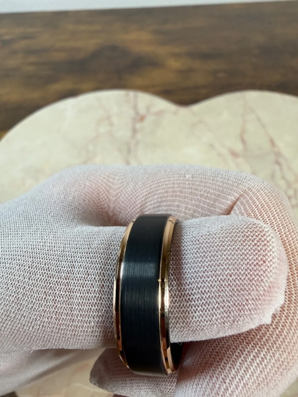 N/A sleek black